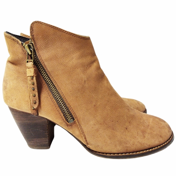 FINAL SALE! 💋Steve Madden WHYSPER Booties - Picture 10 of 15